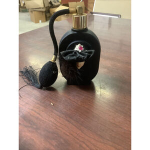 VINTAGE PERFUME BOTTLE / ATOMIZER ART DECO STYLE 3 D LADY BLACK GLASS